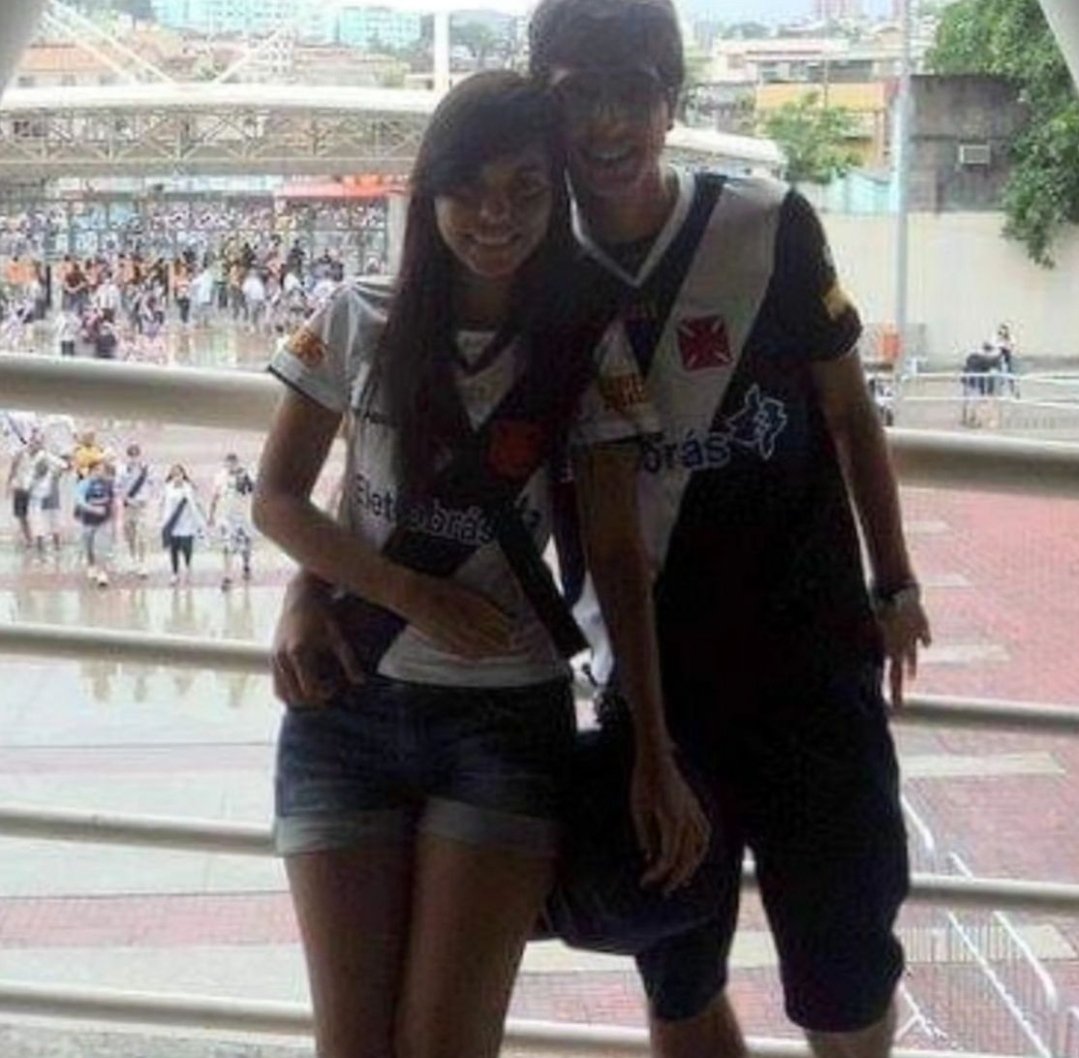 Meu Jogo Inesquecível: prata em Paris 2024, Caio Bonfim recorda pedido de namoro após gol do Vasco em 2011 | atletismo | ge ge.globo.com/atletismo/noti…