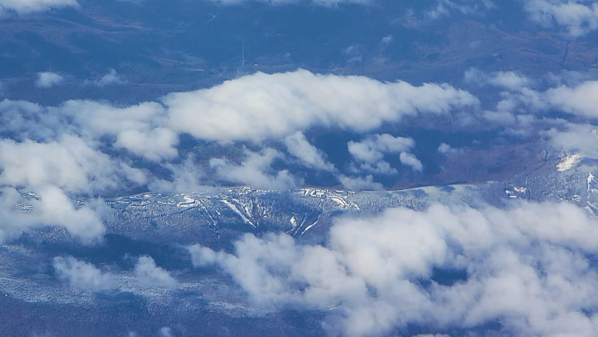 35,000’ above 4,848’ at Snowshoe, West Virginia. From Stephen Shields. <a href="/snowshoemtn/">snowshoemtn</a>