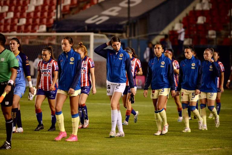 Azul8Acrema_Fem's tweet photo. En el #AP2023 visitamos al Atlético de San Luis 🕌 en el 🏟️ Alfonso Lastras y las goleamos 1️⃣-4️⃣.
#GrandesDeCorazón 🦅💛 https://t.co/bv38OnmNgv