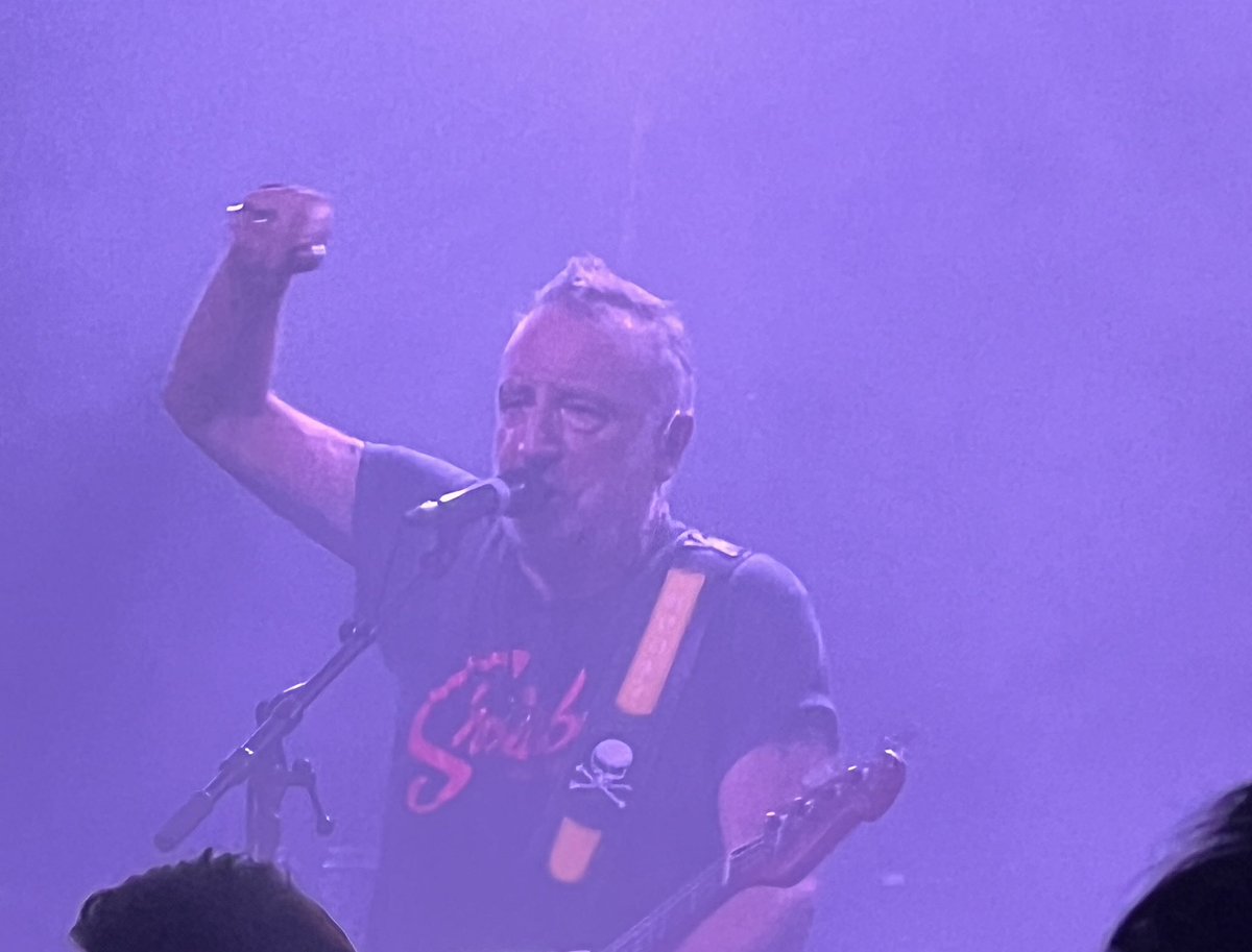 stuart_baird's tweet photo. At the @peterhook gig in Nottm. Four Bradford fans starting singing “Leeds are falling apart” during lobe will tear us apart. At that exact moment Struic scored &amp; showed them
My phone 

The most beautiful #lufc #Leeds goal I never saw https://t.co/ybA5j2tf5X