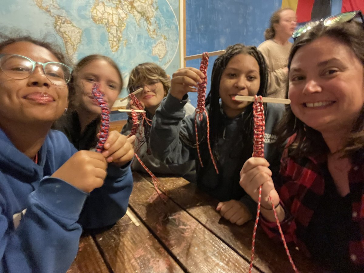 roberts16prez's tweet photo. 8-1 had a blast at Haw River! Perfect weather combined with team building, hands on science/social studies learning, and wilderness survival education. Proud of how great these kids did in a different environment and loved seeing their smiles as they learned. #salemproud #salemms https://t.co/xVVjqAJbyU