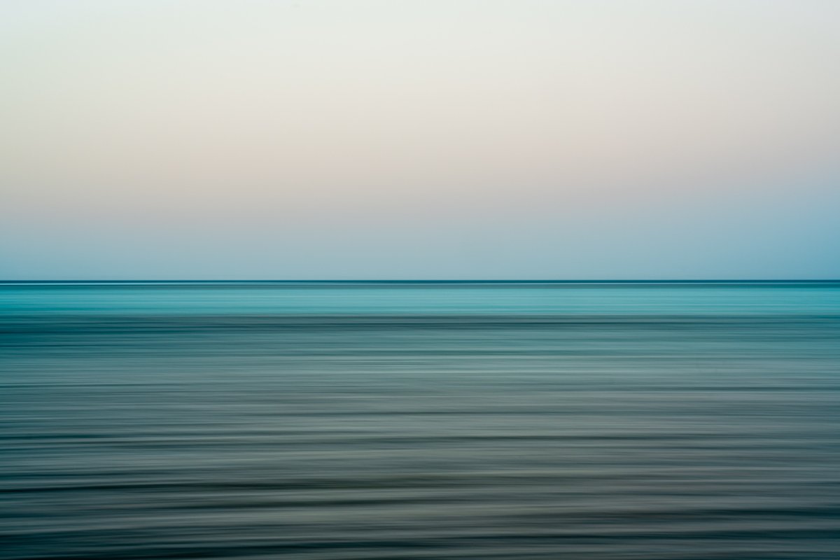 marvorel's tweet photo. #intentionalcameramovement, #abstractphotography, #icm #Egypt https://t.co/ZX3F1Oyzub https://t.co/gsOQpzUAjf