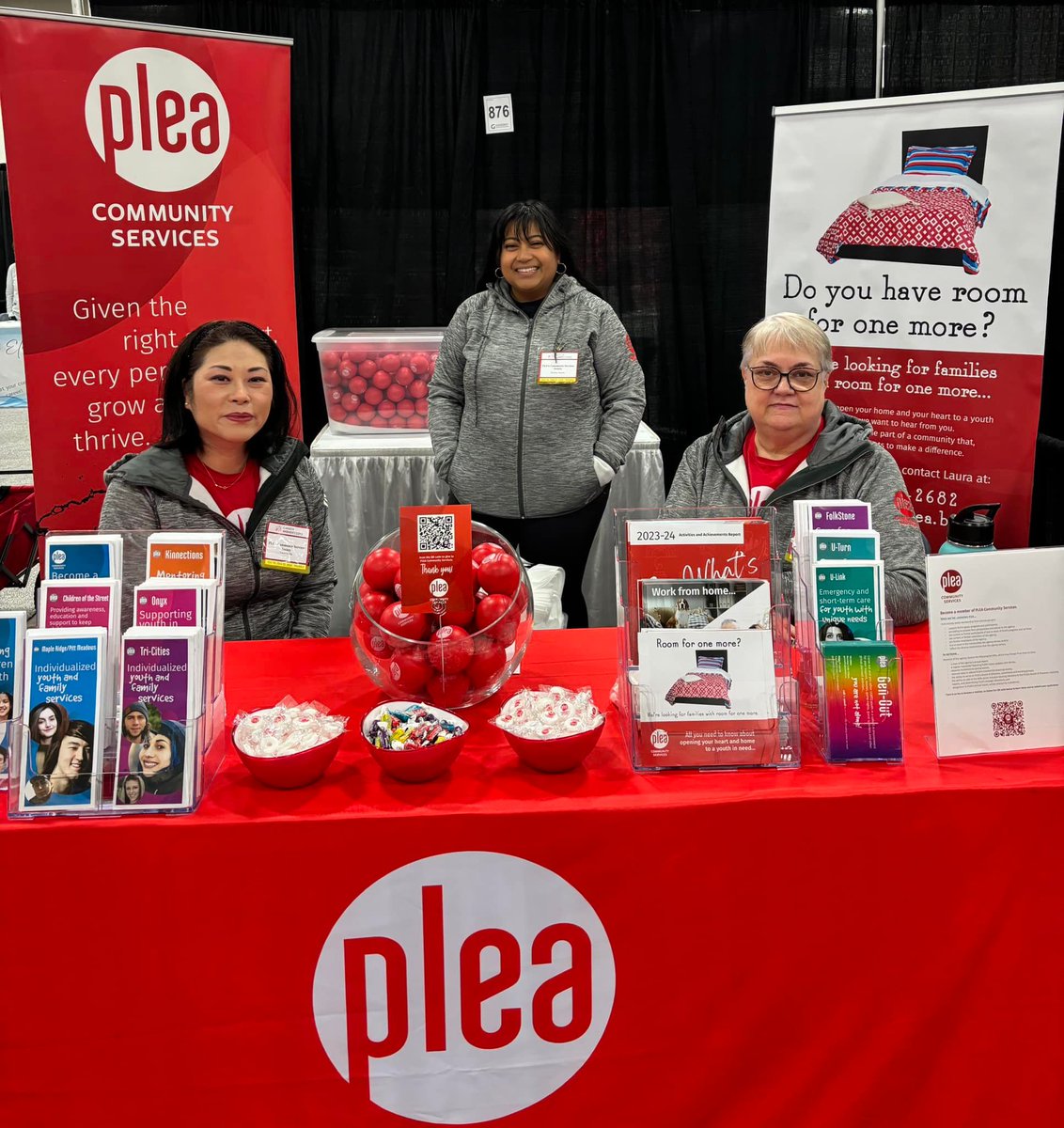 We are live <a href="/CanadaWomenExpo/">Canada Women's Expo</a>! There's health &amp; wellness seminars, celebrity speakers and vendors that are 90% women owned or operated! We're here from 1 to 9pm tonight! Hope to see you soon!
#canadawomensexpo #PLEA #communityservice #CommunitySupport #womensupportingwomen
