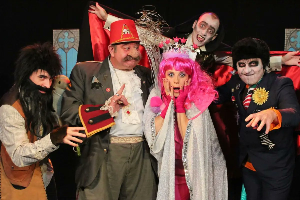 REVISTA TM 🗞️- Propuestas teatrales para celebrar Halloween con tus hijos 🎃
Planes de teatro, música y magia para pasarlo de miedo con los niños en esta fiesta terroríficamente divertida.
¡Nuestra redactora <a href="/AliciaPuenteC/">Alicia Puente</a> te propone estos espectáculos!👉 bit.ly/32T1iCf