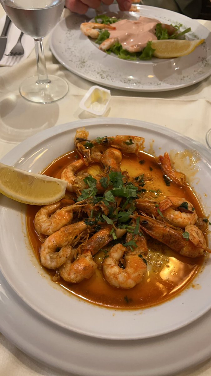 owenkenn's tweet photo. Best fish restaurant in Alvor this #serela https://t.co/kwIggFd9rO