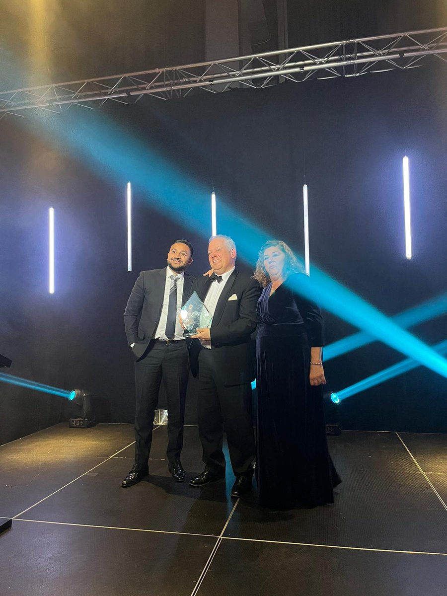 Actually a bit surprised and overwhelmed to win the LGBTQ+ Ally Award at the LGBTQ+ Flowers Awards with #TheCollaborativeNetwork.