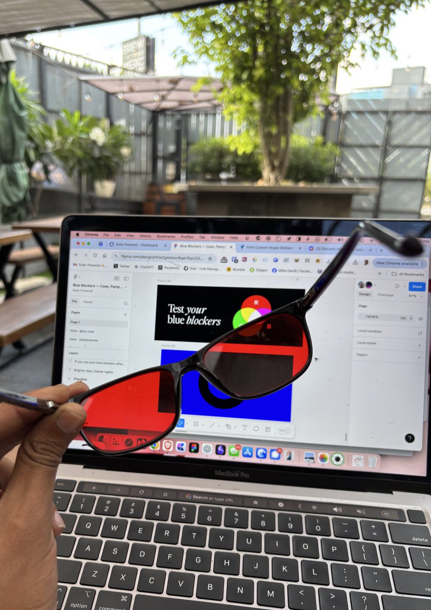 ze_rusty's tweet photo. If your blue blockers don’t darken the blue

They’re not worth keeping

In picture: @besolarpowered glasses https://t.co/zUdvr0QPGC