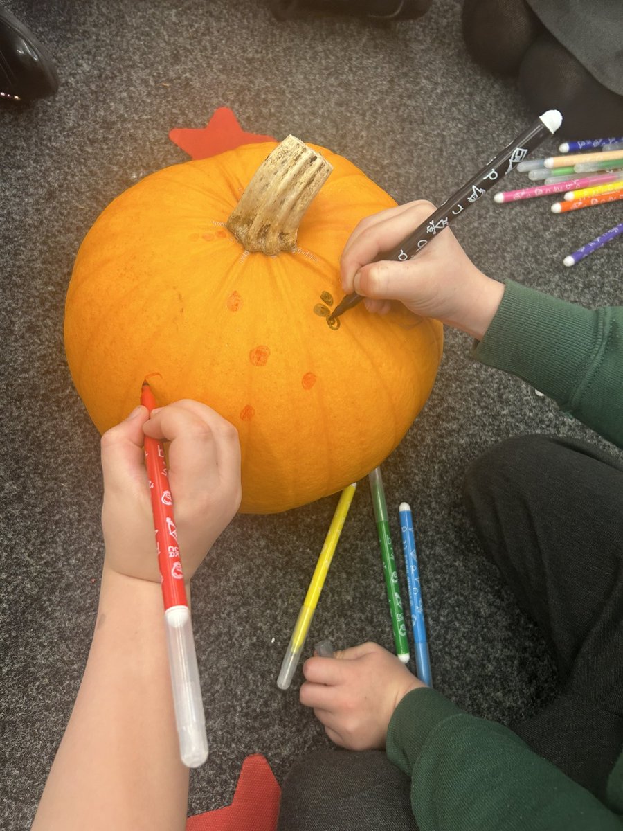 In art, weve been exploring pokadot art! #art #ks1art