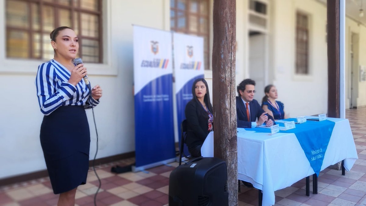 saludcz6oficial's tweet image. #ElNuevoEcuadorResuelve|@adurangov, Coord. @saludcz6oficial: Agradecemos el apoyo brindado a la coordinación. Este vehículo permitirá que nuestros funcionarios y profesionales de salud se movilicen de manera segura por las 3 provincias de la zona, llevando atención a la población