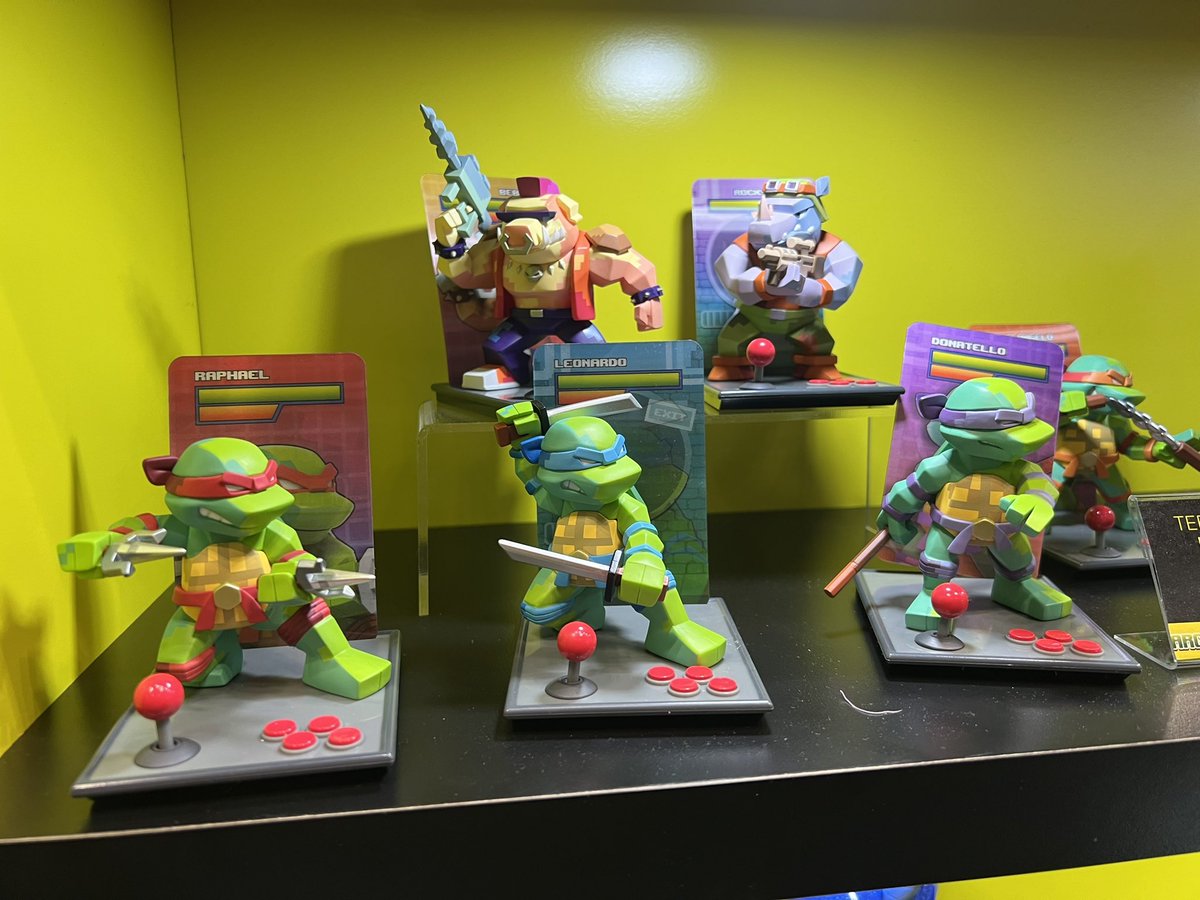TanookiKuribo's tweet photo. Mighty Jaxx TMNT arcade style figures #NYCC https://t.co/ABMr02pw1s