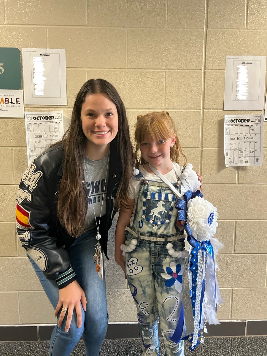 clwesson's tweet photo. This #FutureMustang went ALL IN for KHS spirit day! #FutureMustangs #FormerMustang #KingwoodALLIN
@HumbleISD
@HumbleISD_KHS
@HumbleISD_HHE https://t.co/cUWjkHSuaB