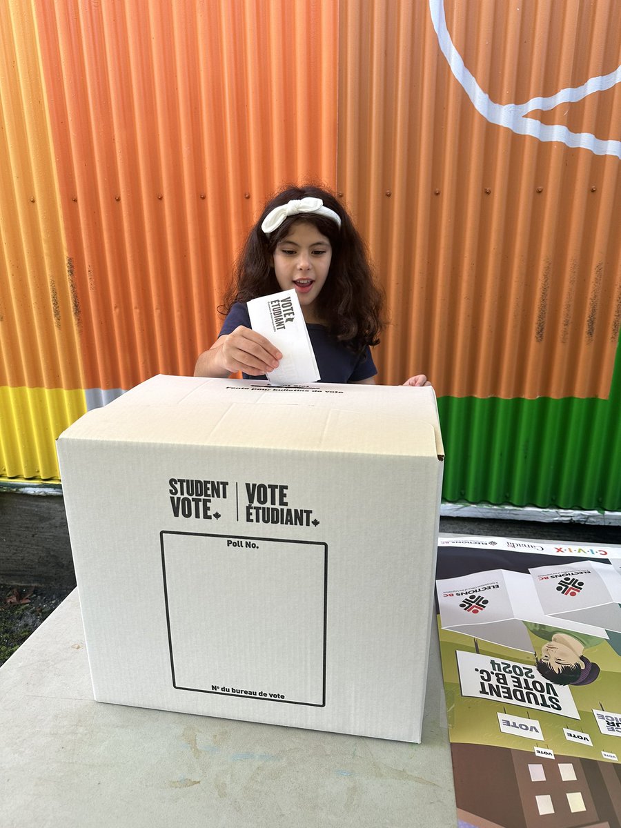 KGM_School's tweet photo. Yesterday our Junior, Middle, and High School students participated in #StudentVoteBC, embracing their right to vote and learn about democracy. (1/2) #NorthVancouver https://t.co/hAa2W345I6