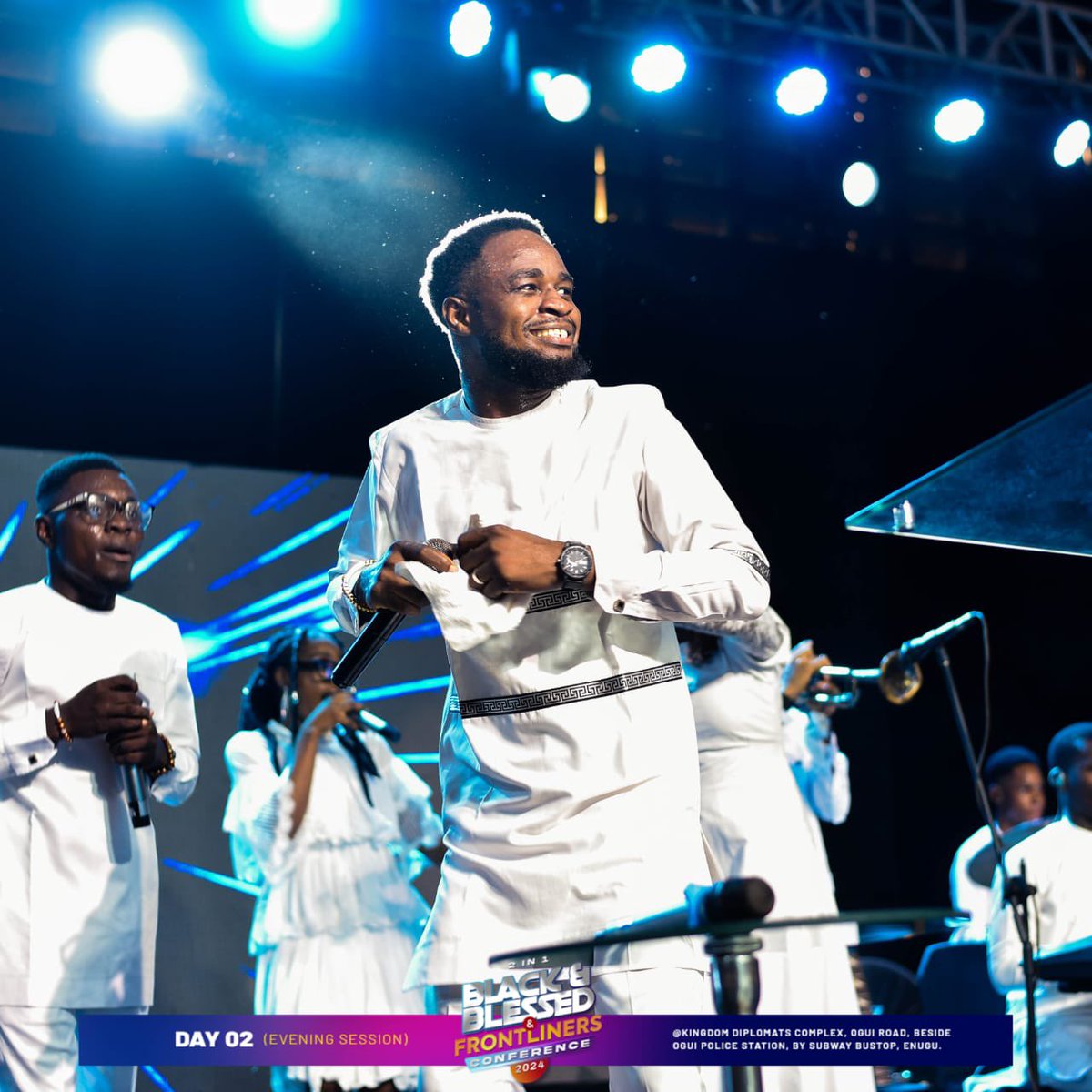 KDIPLOMATSNG's tweet photo. When the Spirit of the Lord is upon our midst, we will dance like David danced💃🏼

Drop your praise emoji in the comments.

#blackandblessed #glow #bnb24 #kingdomdiplomatsglobal https://t.co/wFGgxxDe4C