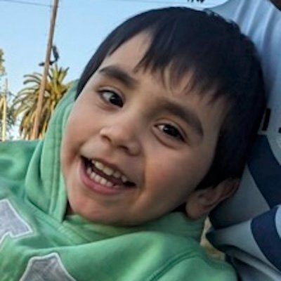 desaparecidaorg's tweet photo. #URGENTE NIÑO DESAPARECIDO #AVELLANEDA
Emanuel Yeshua Niz tiene 3 años, desapareció el 4/10/24 en Avellaneda, provincia de Buenos Aires. Se hizo la denuncia. Por favor compartir, y si lo ven avisar #Urgente a la policía local, o al ☎ 911

#Avellaneda #BuenosAires https://t.co/GWezOGRMJx
