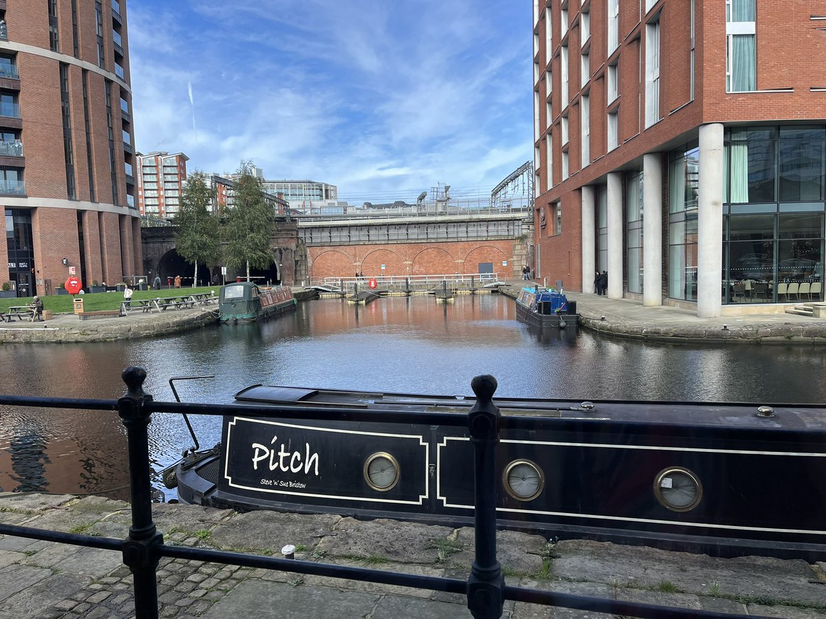 What a great workshop to mark #MenopauseAwarenessDay <a href="/unisonyh/">UNISON Yorkshire & Humberside</a> some fab conversations about #menopausesymptoms treatments impact in the workplace and developing #menopause friendly work policies