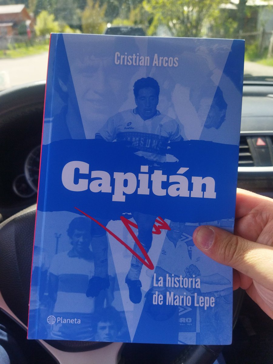 LuarteCarlos's tweet photo. Mire Capitán @MarioLepe6 el regalazo que me hicieron para el día del profe! Uno más del tenor @carcosmorales. Saludos. https://t.co/K89b2aMTUw