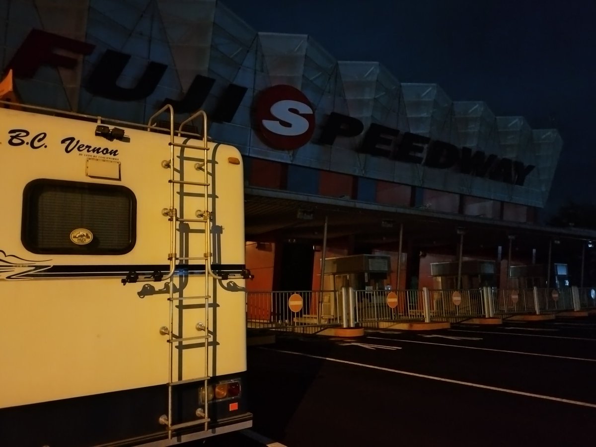 JinRbj's tweet image. 2時前に東ゲートに到着
誰もいない😅

#bcヴァーノン
#bcvernon
#c19le
#motorhome
#fujispeedway
#mazdafunfesta2024