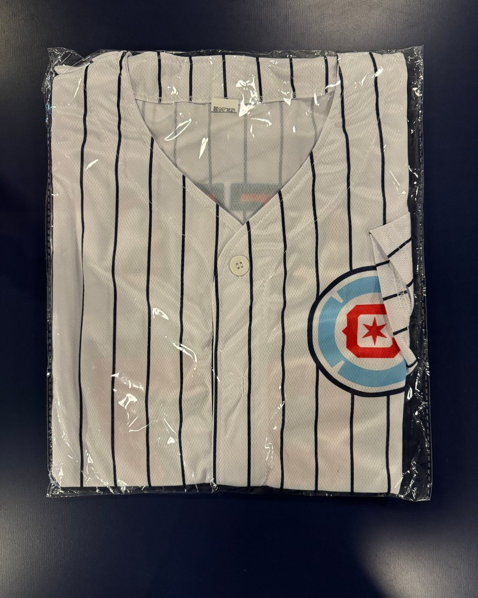 ChicagoFire's tweet photo. Fire baseball jersey? RT to get it! #cf97 https://t.co/gXNVeWafwa