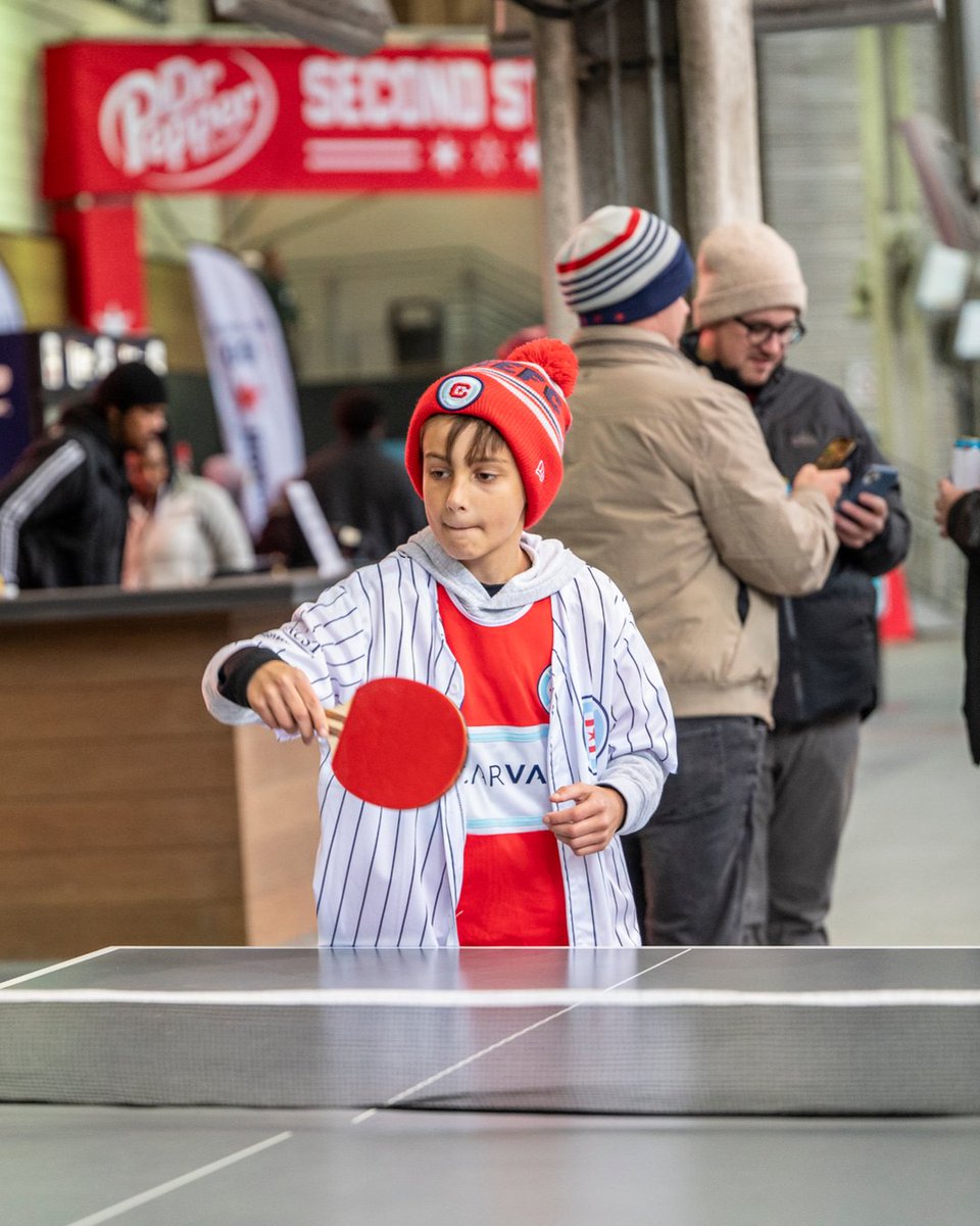ChicagoFire's tweet photo. Fire baseball jersey? RT to get it! #cf97 https://t.co/gXNVeWafwa