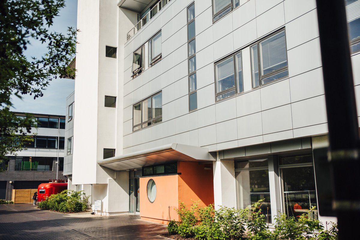 PhD positions are available in our Theory and Foundations (FoCS) group. The group works on various aspects of theoretical computer science, including algorithmic game theory, and computational complexity. Are you interested? More info: warwick.ac.uk/fac/sci/dcs/ne…