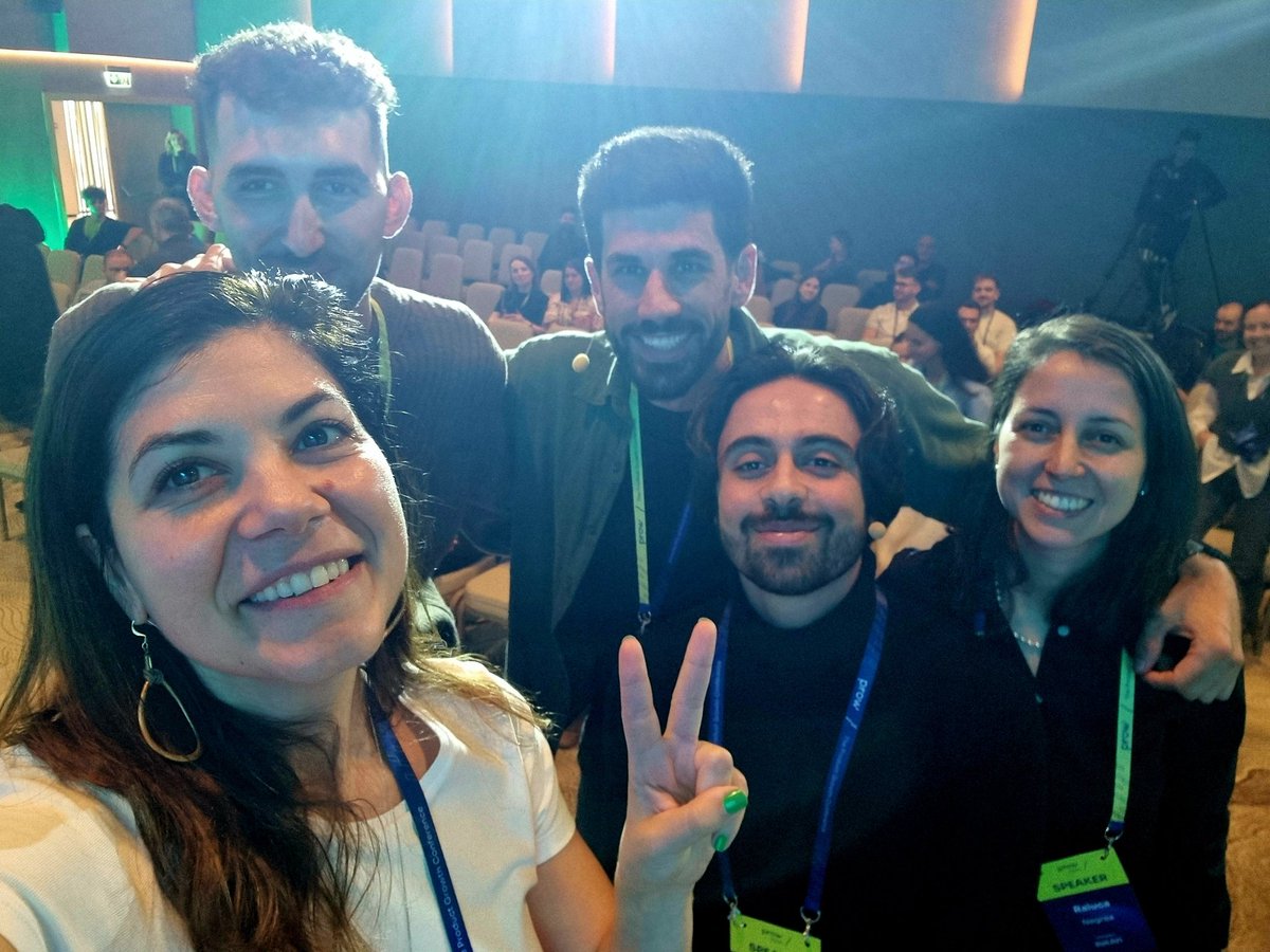 DaianaM007's tweet photo. @cometsofweb3_ Blockchain 🇷🇴Romania and 🇳🇪Hungary Panel at #Prow Conference!
Thank you to our amazing speakers:
◾️@balajmarius , co-founder @qed_builders
◾️Alexandru Gazdac, co-founder APE Consulting
◾️ @ralucabailescu, co-founder @Build21io
◾️Amir Rezaei, senior product manager @bondexapp!