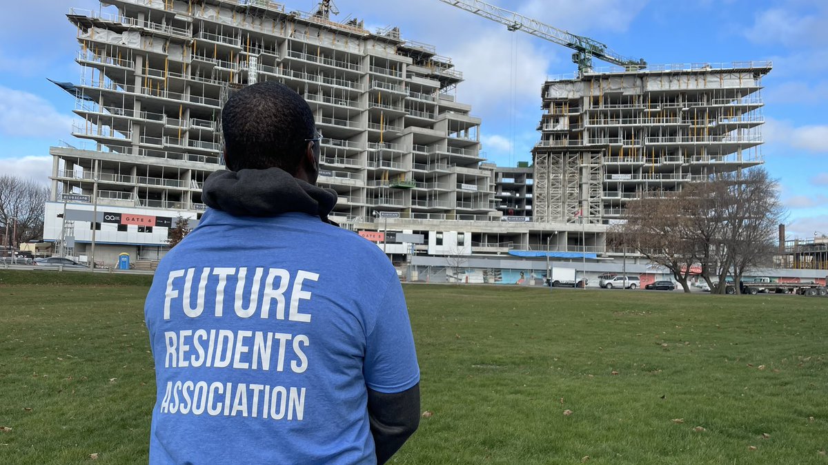LanrickBennett's tweet photo. This is #TorontoDanforth

A collaborative effort to create #AffordableHousing in the #EastEnd of the city!

h/t @juliedabrusin @marymargaretbey @SeanFraserMP @MayorOliviaChow @TOHousing @HelloContext @BluescapeMgmt https://t.co/iF7fVZG1Mf