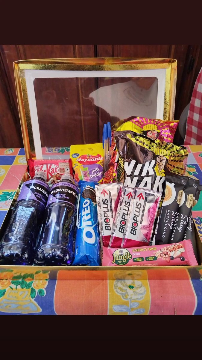SinethubaZungu's tweet photo. Hi Guys! Please support my business by getting yourself or a loved one a cute exam care package to make the exam season more bearable. ❤️
#examcarepackage
#exams
#matric24
#universitystudent https://t.co/Zf03kAgrhv