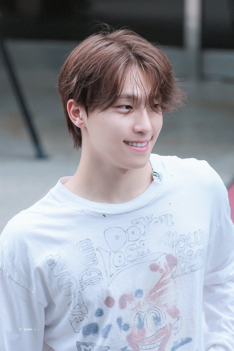 241018

#seventeen #dino #디노 #이찬 <a href="/pledis_17/">세븐틴(SEVENTEEN)</a>