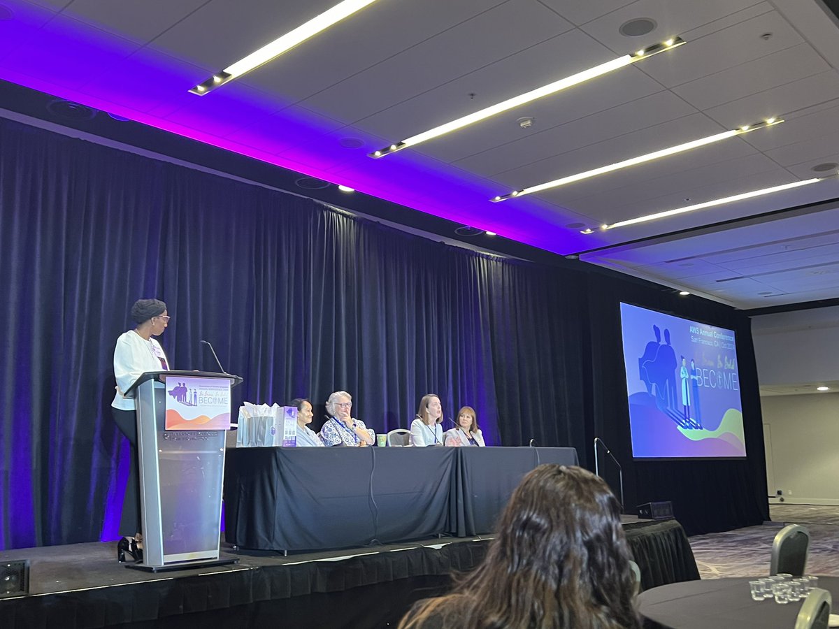 WomenSurgeons's tweet image. Pivots in Your Surgical Career by Surgical Trailblazers! Drs. Betsy Tuttle, Lisa Newman, Myriam Curet, Melina Kibbe! #AWS2024 #BeBraveBeBoldBecome