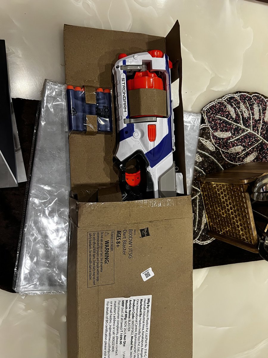 deepak___j's tweet photo. @SwiggyInstamart what can a customer do if a toy is not delivered in depicted packing, but some other packing. How do we know the delivered toy is original and branded. https://t.co/MfQaEi7wmY