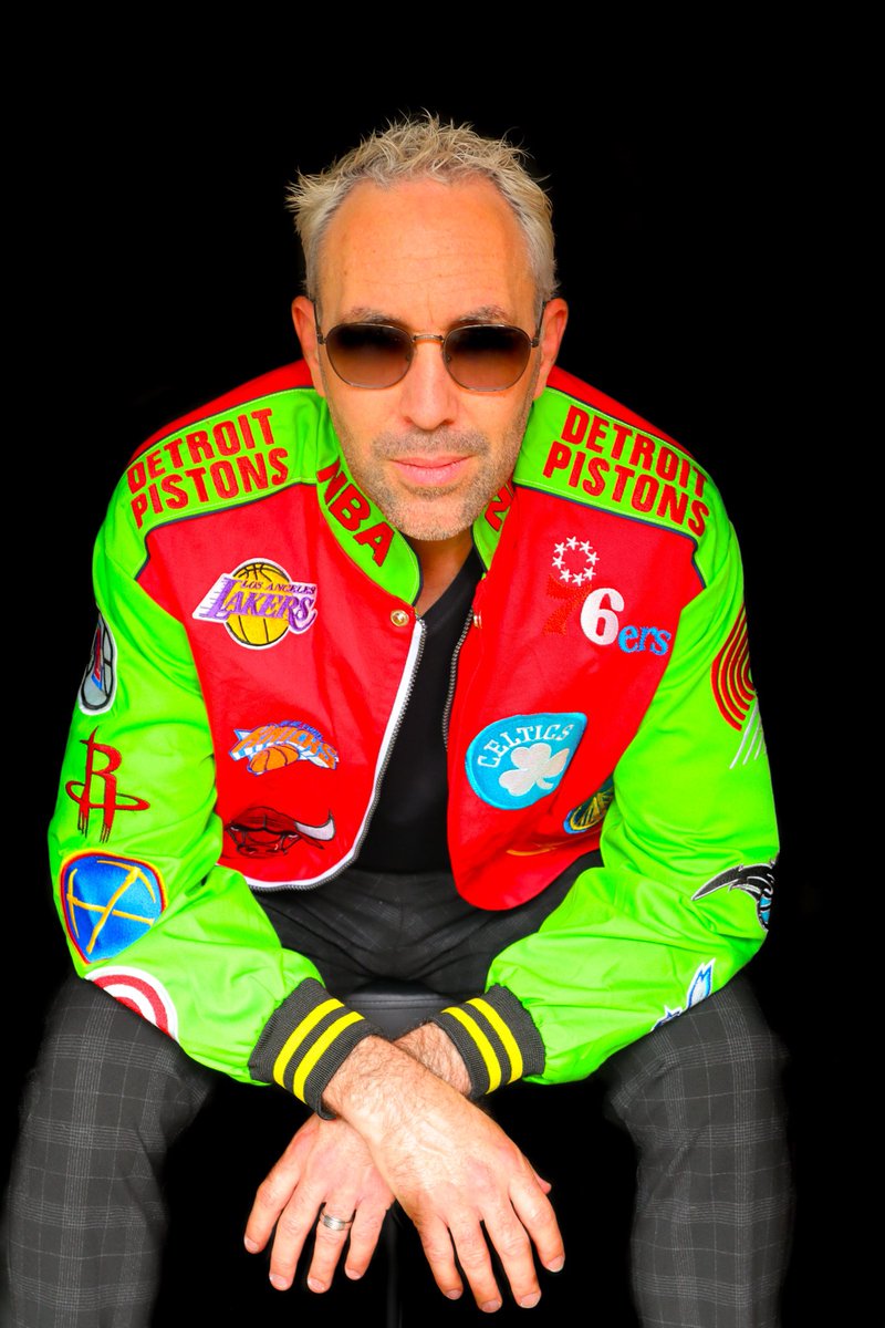 🌌✨ NOUVEAU SINGLE : (I Don't Wanna) Wake Up ✨🌌
Out Oct. 25