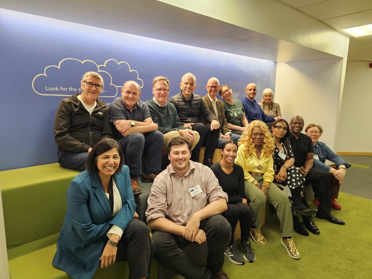 Thank you to all the attendees of our <a href="/LGAcomms/">Local Government Association (LGA)</a> Leadership Academy Prog 223 for being such a great group to work with, and thank you to <a href="/DavidWeaver01/">David Weaver</a> <a href="/HamidaAli76/">Hamida Ali</a>  <a href="/dmontfort/">Peter Fleming OBE FRSA.</a> for their huge support to myself and the group and their excellent contribution to the module. ☺️👏🏾👏🏾