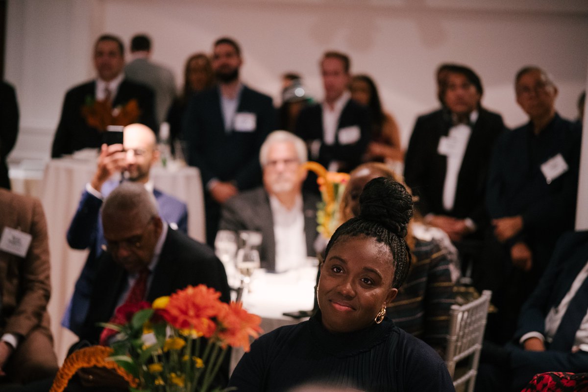 SCSJIProgram's tweet photo. ✨Thank you to everyone who joined us Wednesday night to celebrate 10 years of the Sotomayor Program✨

Since 2014, we’ve grown from supporting the dreams of 17 students to servicing a full pipeline program with over 1,000 esteemed alumni.
#futureleaders #diversitypipeline https://t.co/K0e5ZNBJSv