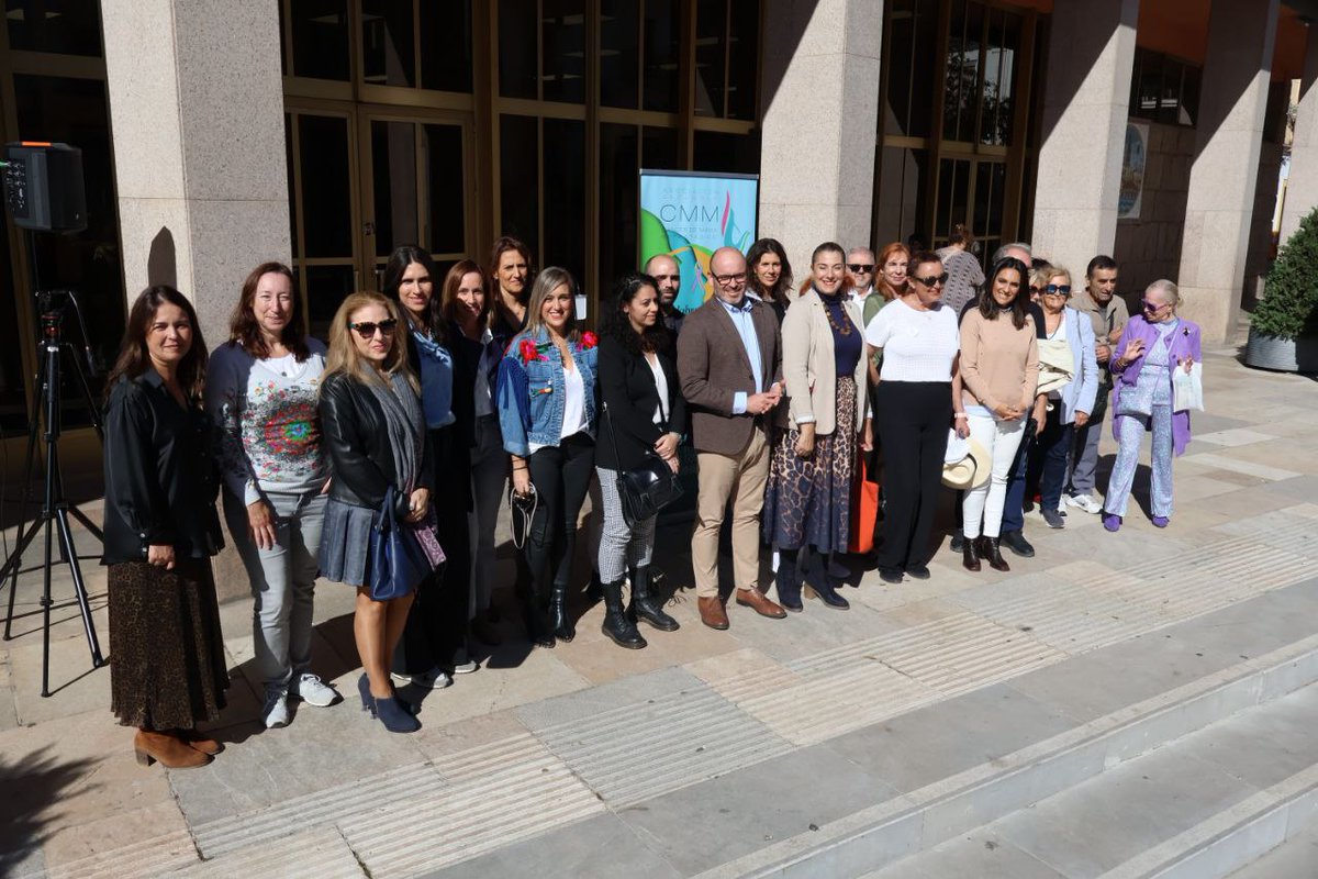 🩷 Está mañana ha tenido lugar, en la puerta del Ayuntamiento de Córdoba, la lectura del manifiesto en conmemoración del Día Mundial del Cáncer de Mama Metastásico.

#AyuntamientodeCórdoba