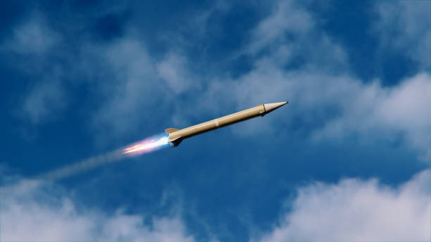 🇬🇧 🇫🇷🇩🇪🇮🇹🇵🇱 
Le Royaume-Uni rejoint la France, l'Allemagne, l'Italie, et la Pologne pour le développement de l'#ELSA, un futur missile sol-sol longue portée. (+1.000km)

"Même une puissance dotée a besoin d’adosser sa dissuasion nucléaire sur un système de dissuasion