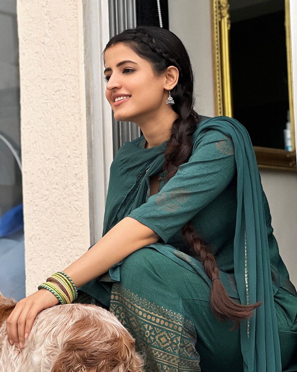 ActrezHub's tweet photo. #VinaliBhatnagar #Vinali https://t.co/JZqeskdaU6