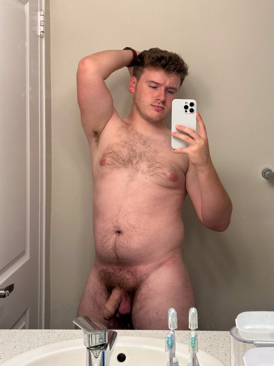 ethanmatthews34's tweet photo. How many RT’s can my pits get? 🤤 https://t.co/MJfOMofloZ