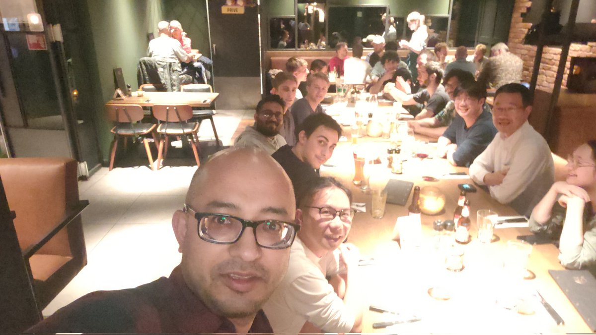 SalahuddinQP's tweet photo. QIT team's night out ... @ryoichiishihara @carloserrandoh @QITTuDelft https://t.co/6HP18cvqCn