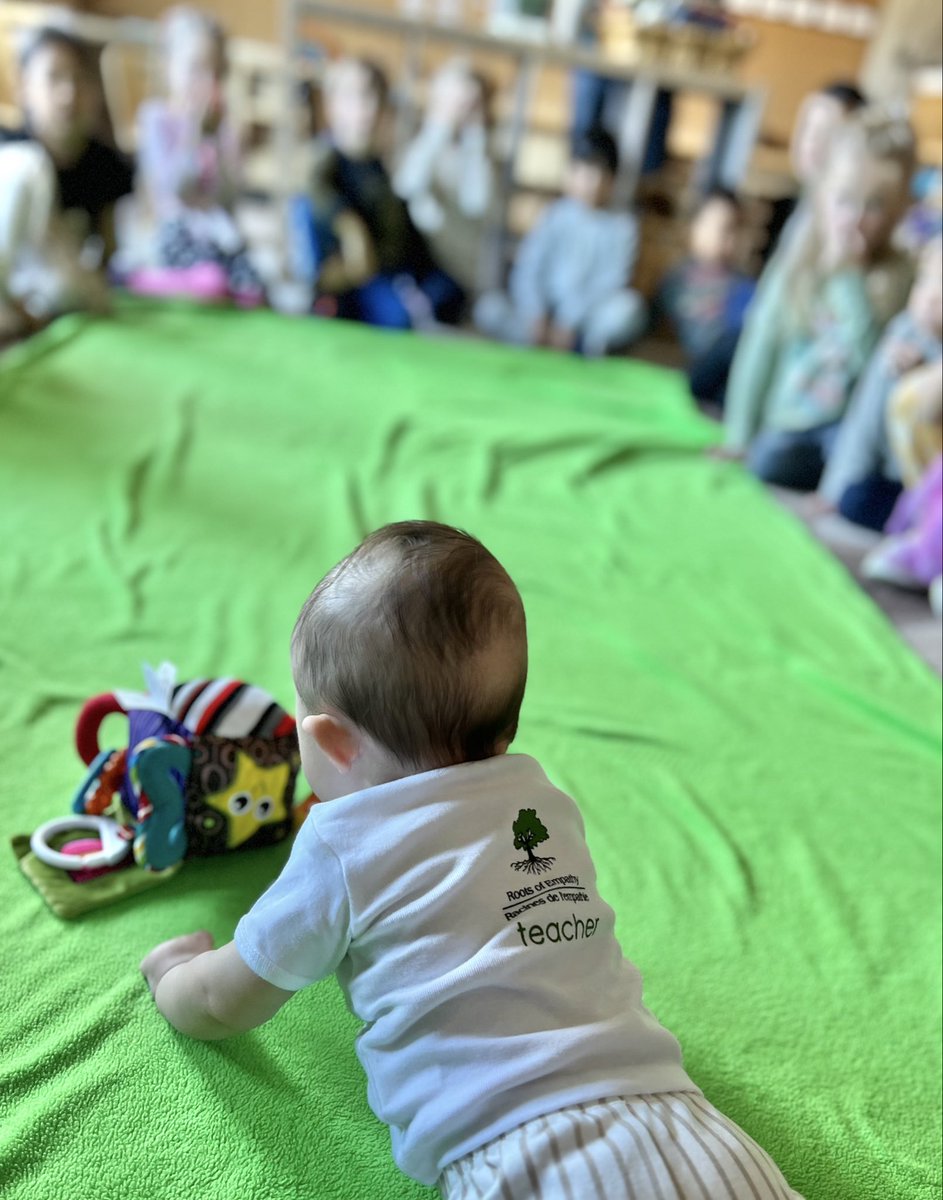 VSchock's tweet image. What a special @RootsofEmpathy  visit with our #TinyTeacher today. We made Baby E feel so comfortable that she shared smiles &amp;amp; stories with us. 
She loved our singing too! 💚 @ostrom_ms @birch_kinders @StIsabelOCSB @OttCatholicSB #BeCommunity #ocsbJoy #ocsbK