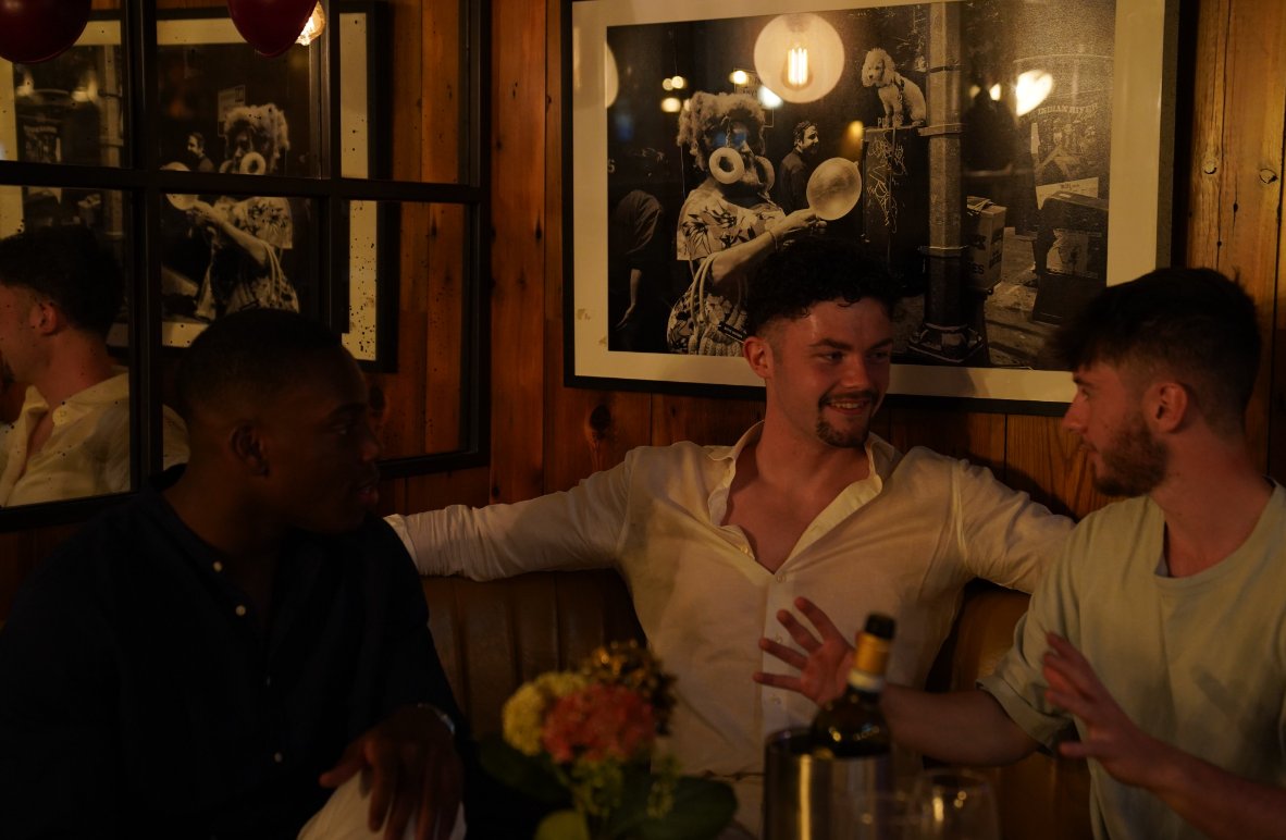 REMOTE SALES is the easiest way to get $100k FAST

We made a full doc + 2 hr CLOSING course to get to $5k-6k/month in 30 days

Taught this to one of our members and he made $5k in 30 days

Follow+Comment "doc" and it's all yours