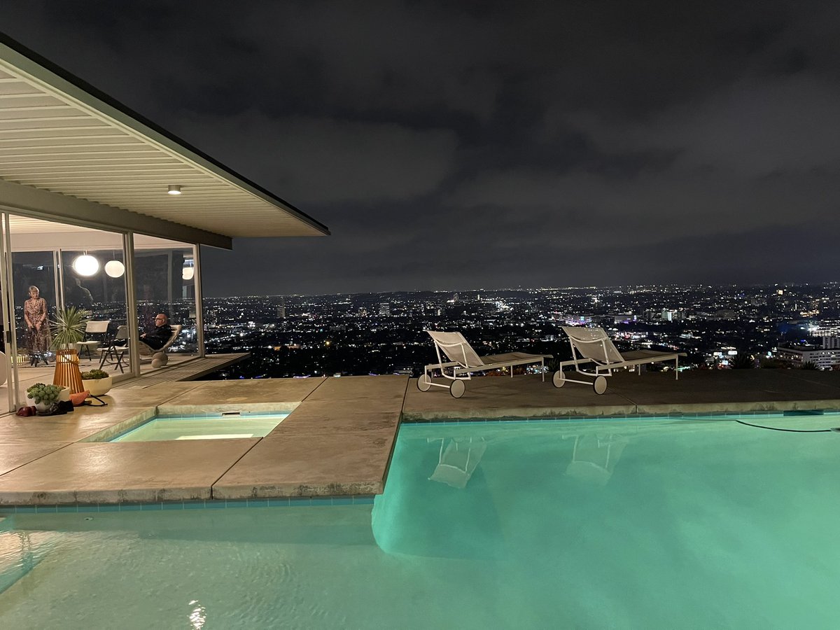 alisonmartino's tweet photo. At the legendary @StahlHouse. This iconic L.A. masterpiece was designed by architect Pierre Koenig in the Hollywood Hills in 1960. Always a pleasure to tour this home. https://t.co/KFnGwxio2G