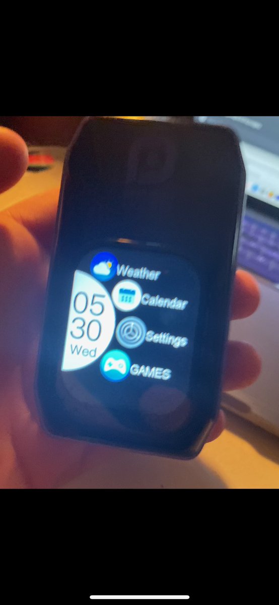 WesJake27's tweet photo. We could have had people out there trying to figure out ways to defuse and harness the energy of hurricanes but, instead they trying to figure out how to turn a disposable vape into a cell phone https://t.co/G1xSJqXr9b