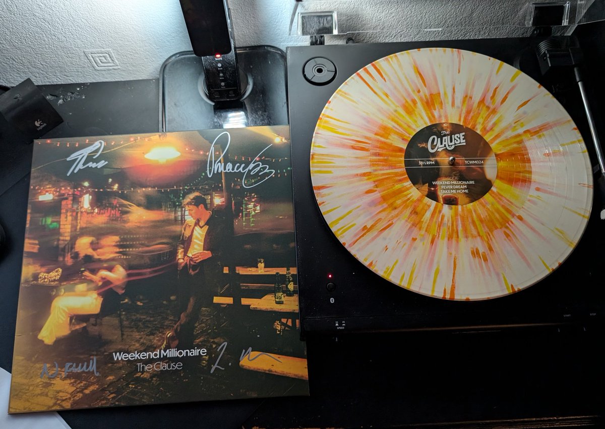 NeilARimmer's tweet photo. There's not much better than seeing bands develop into everything you knew they could be. Loving this from @theclauseuk https://t.co/2TOnmsDpgU