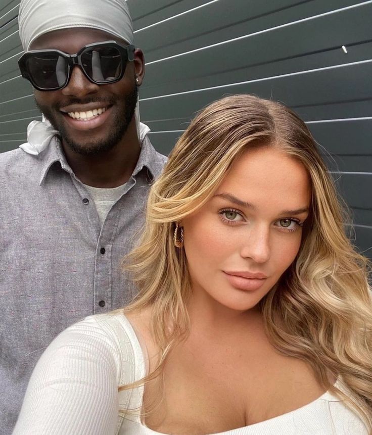 Nikamilkman's tweet image. Yes we black guys pulled off 10/10 baddies. Is their any problem?