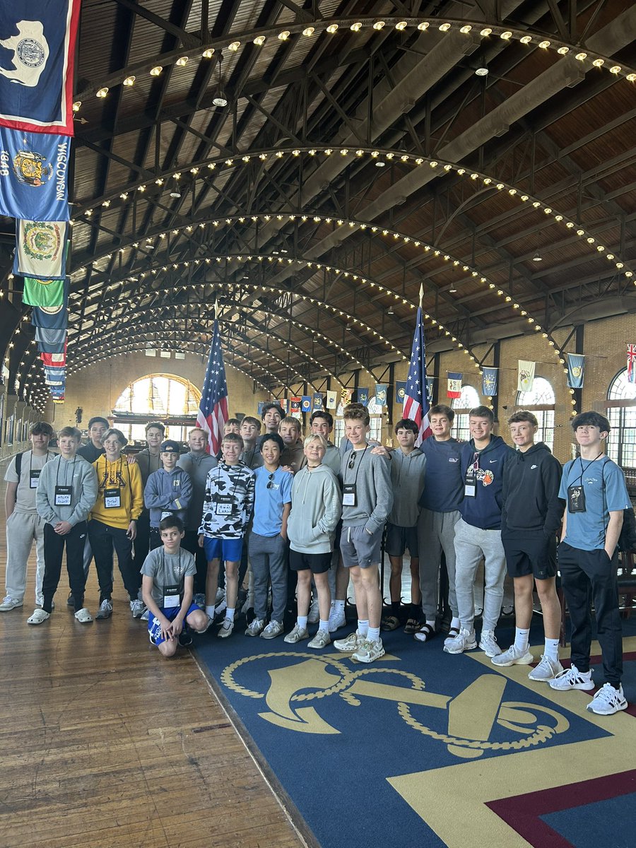 CMSE8DC's tweet photo. All smiles wrapping up the Naval Academy!! Lunch on the bus and we are en route to Mount Vernon https://t.co/hV4jM2TtJN