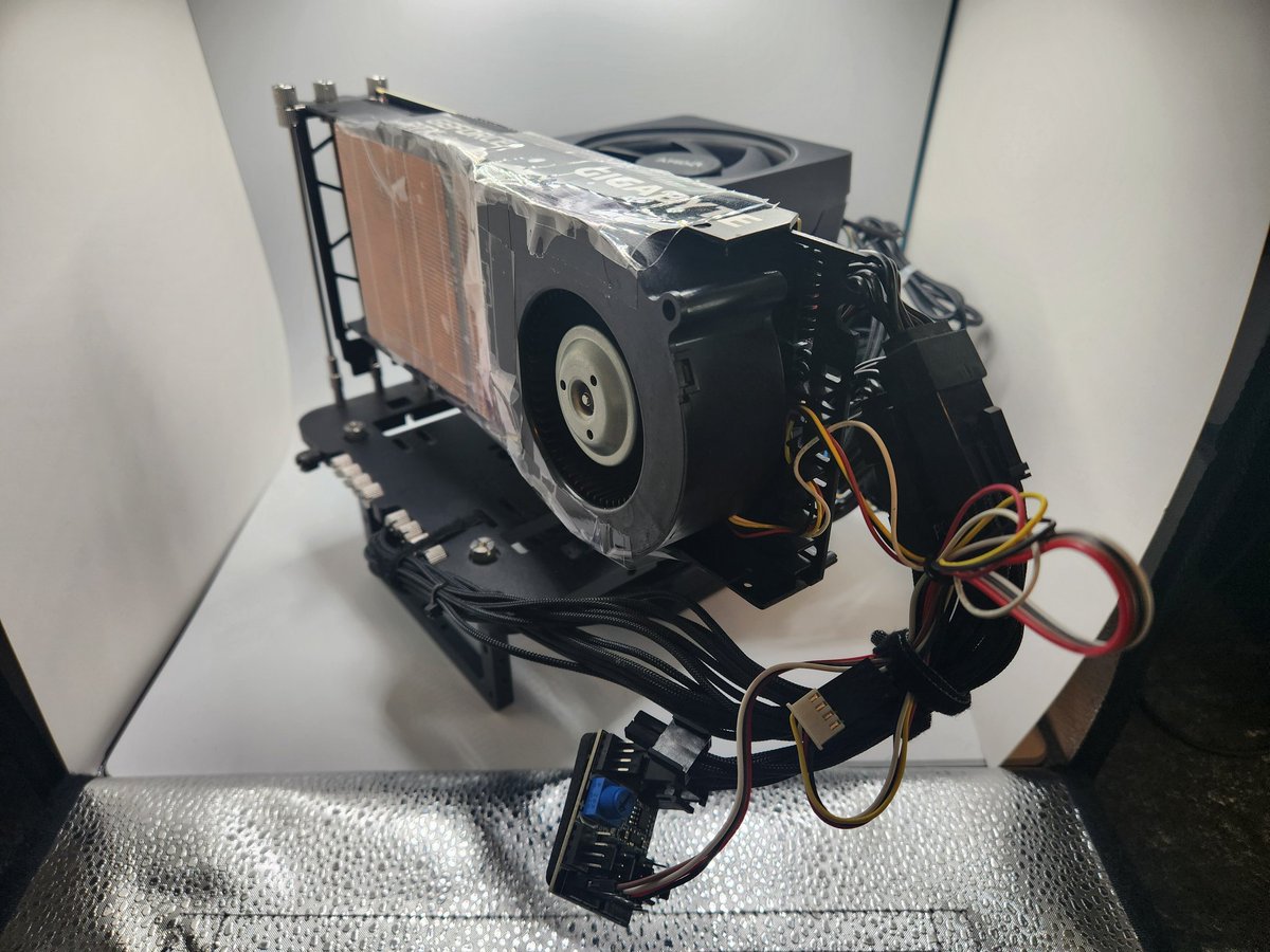 kr00tmantech's tweet image. This PC has a unique vibe, part spare parts, part old crypto mining gear held together by packing tape, and love. Ladies and gentlemen I present to you my new lan PC! #pcmr @OfficialPCMR Can you guess the specs?! #PCBuild