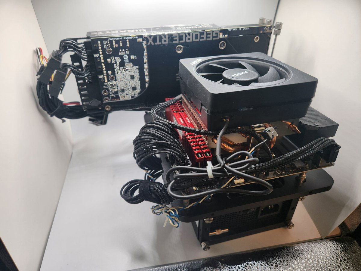 kr00tmantech's tweet image. This PC has a unique vibe, part spare parts, part old crypto mining gear held together by packing tape, and love. Ladies and gentlemen I present to you my new lan PC! #pcmr @OfficialPCMR Can you guess the specs?! #PCBuild