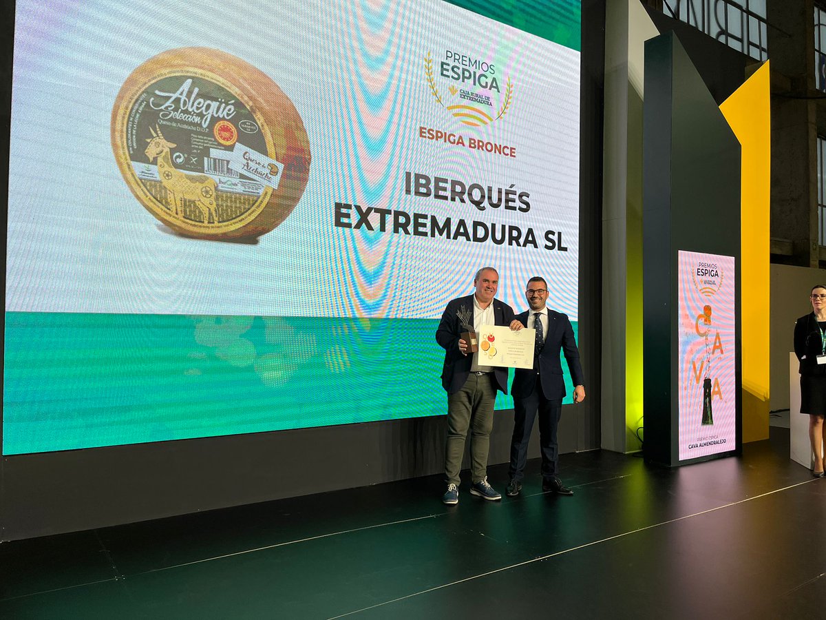 📷 Ganadores de los Premios Espiga Quesos de Acehúche en su primera edición. Estos son los vencedores: 
📷Espiga Oro: Quesería Doña Francisca
📷Espiga Plata: Quesos de Acehúche Tradicionales
📷Espiga Bronce: Iberqués Extremadura
#FeriaEspiga #CajaRuraldeExtremadura