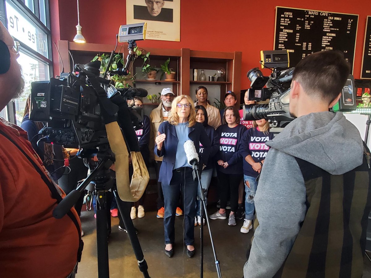 Iowa Democrats tweet media