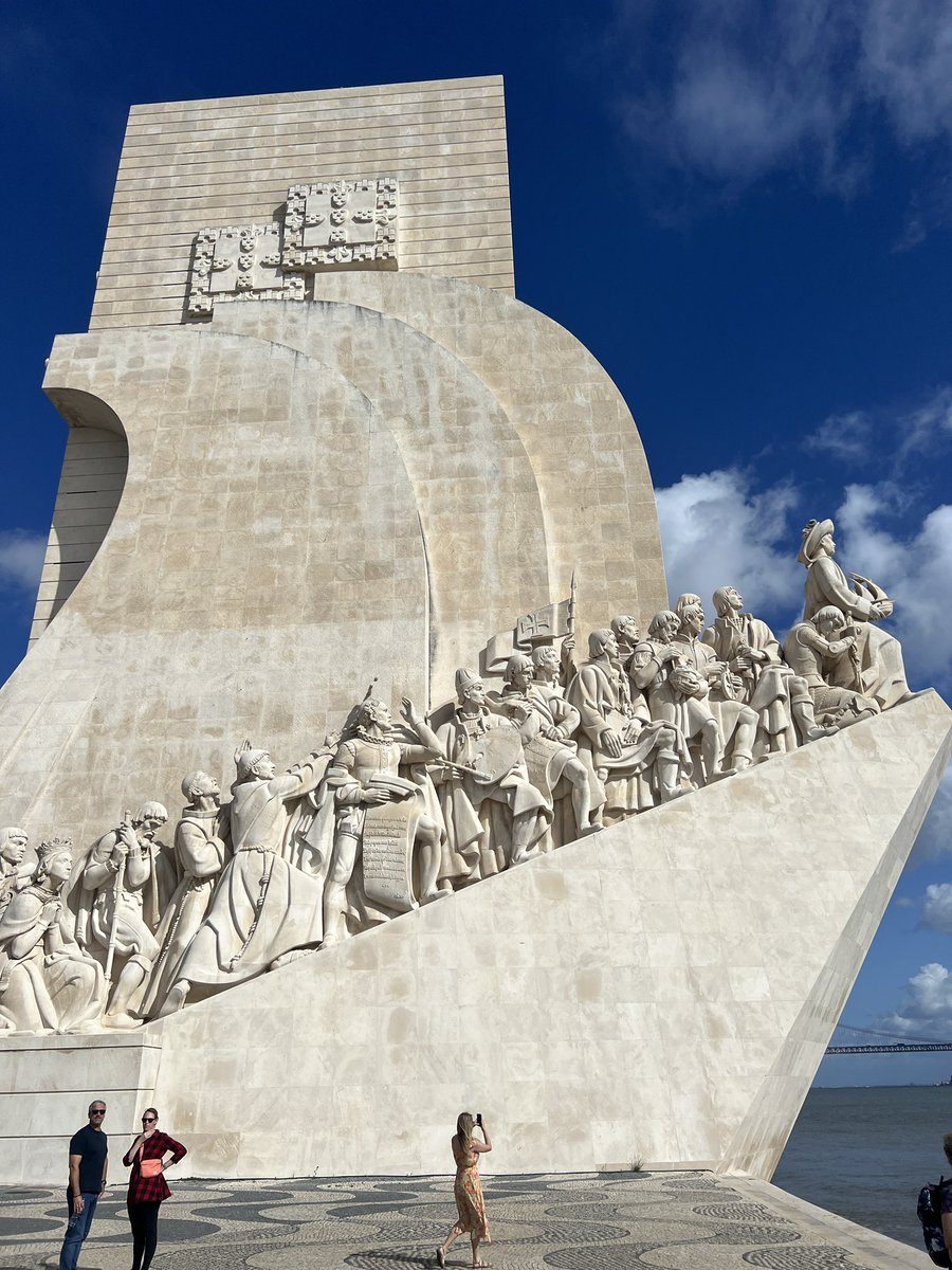 JMJM620's tweet photo. Apefest in Lisbon🇵🇹—now it all makes sense! This is where the Portuguese set sail to explore new worlds🌍 now apes 🦍are building the Web3 Space🚀

#Apefest2024 #Lisbon #Web3 #NFT 
@BoredApeYC @yugalabs https://t.co/mkfgYVORoH
